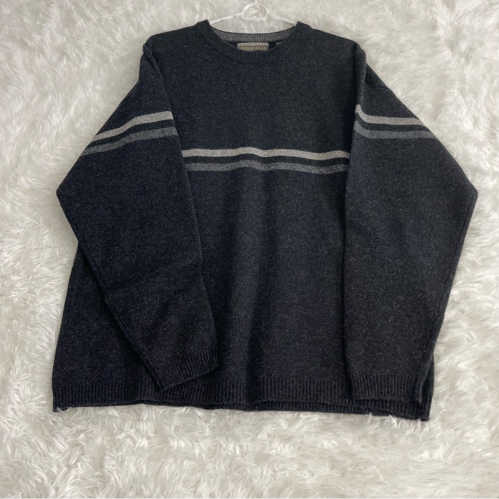 Urban Wear Sweater Men’s XL 100% Lambswool Black with Grey Stripes